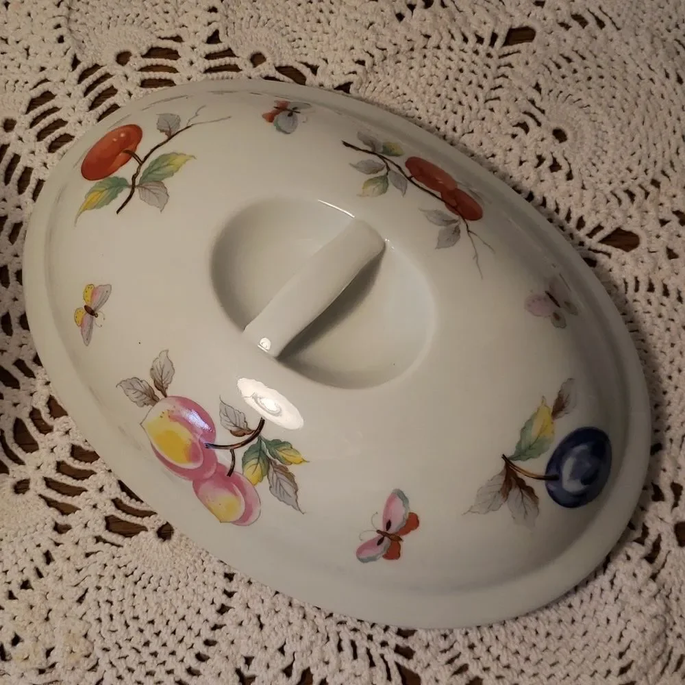 Lovely Vintage Ceramic Fruit Design Casserole Dish